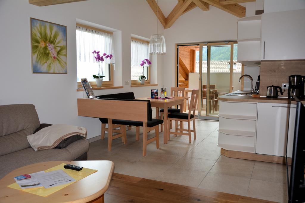 Privatpension Bergkristall San Martino In Passiria  Bagian luar foto