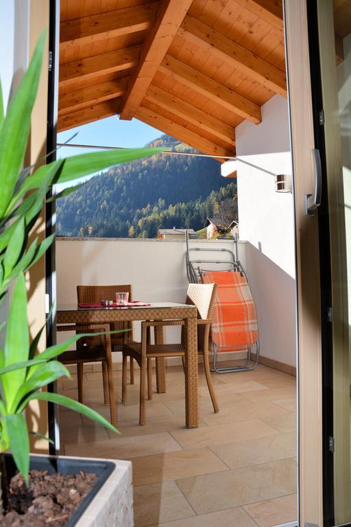 Privatpension Bergkristall San Martino In Passiria  Bagian luar foto